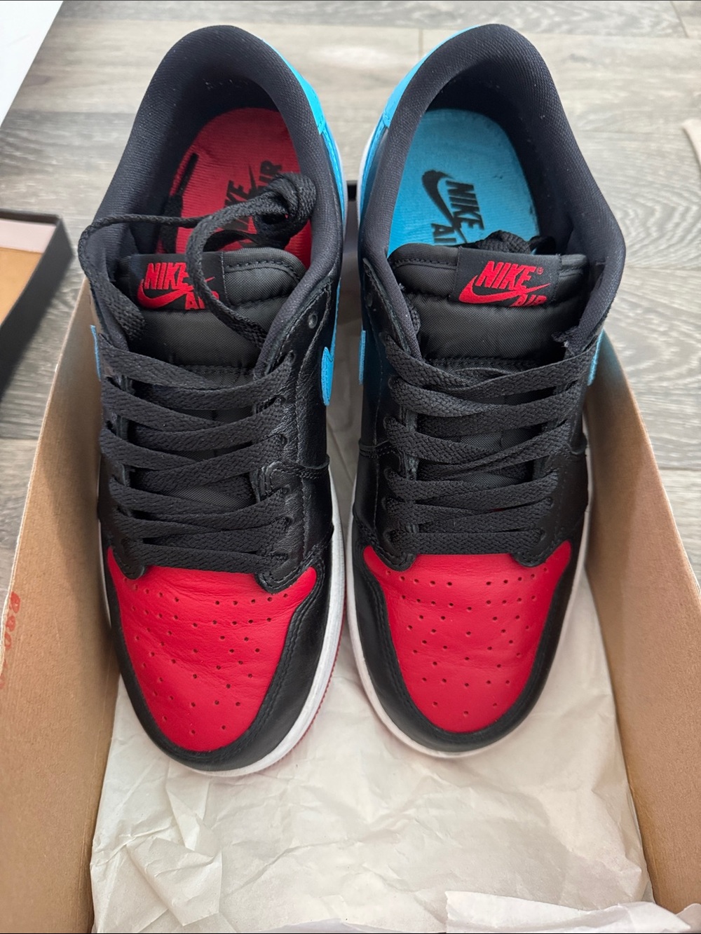 Nike Low Top Sneakers - Black, Red & Blue Accents